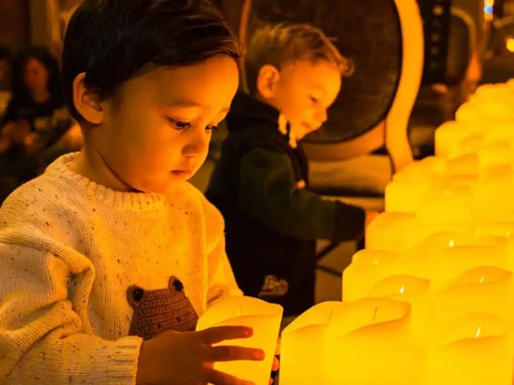 Concierto «Candlelight Babies: Sonidos Clásicos para Estimular Pequeñas Mentes»