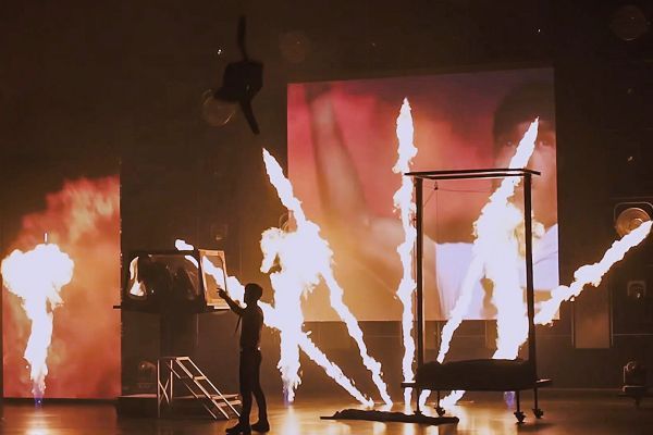 Espectáculo «El Mago Pop: Nada es Imposible»