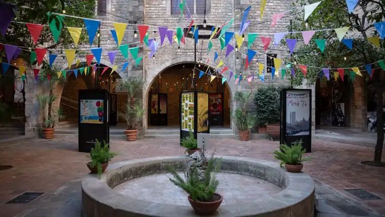 Exposición «Moltes Mercès. Los carteles de la Fiesta Mayor de Barcelona»
