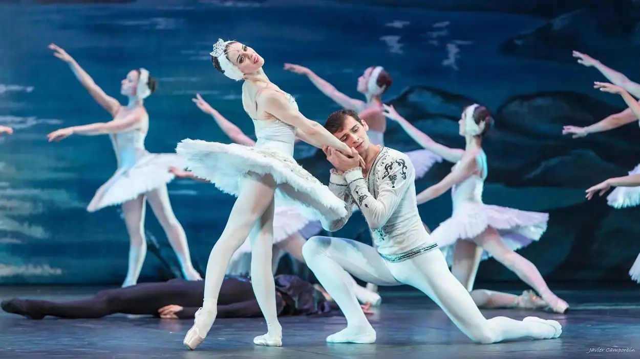 Espectáculo «El lago de los cisnes» del Ballet Clásico Internacional
