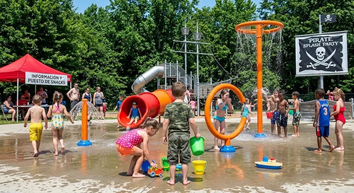 Barcelona amplía a 18 sus zonas gratuitas de juegos de agua