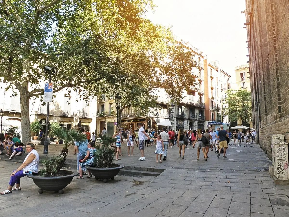 Dimarts estable a Barcelona: sol, sense pluges i temperatures suaus amb avís de canvis a final de setmana