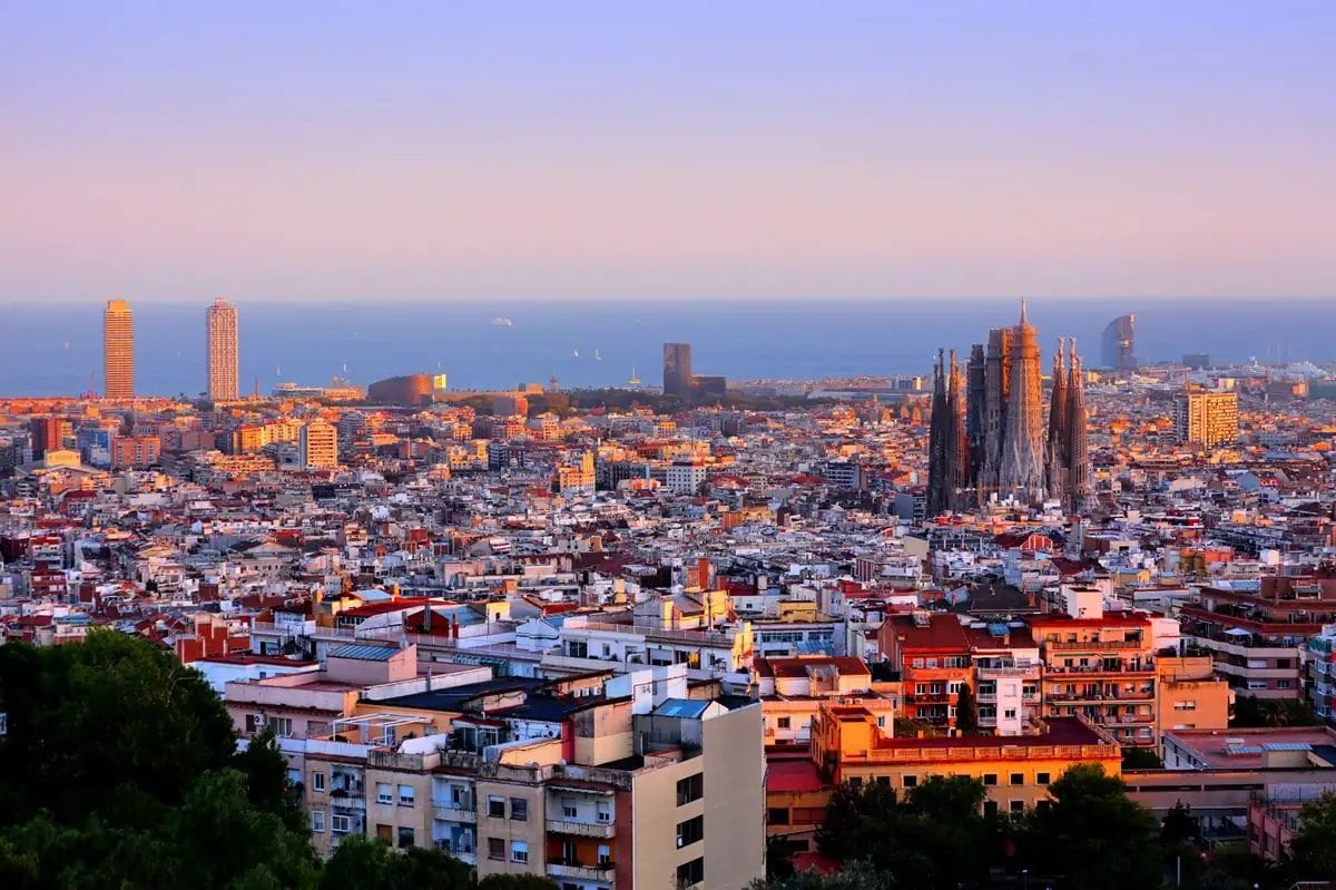 Europa impulsa un pla per frenar la falta d'habitatge i regular els lloguers turístics