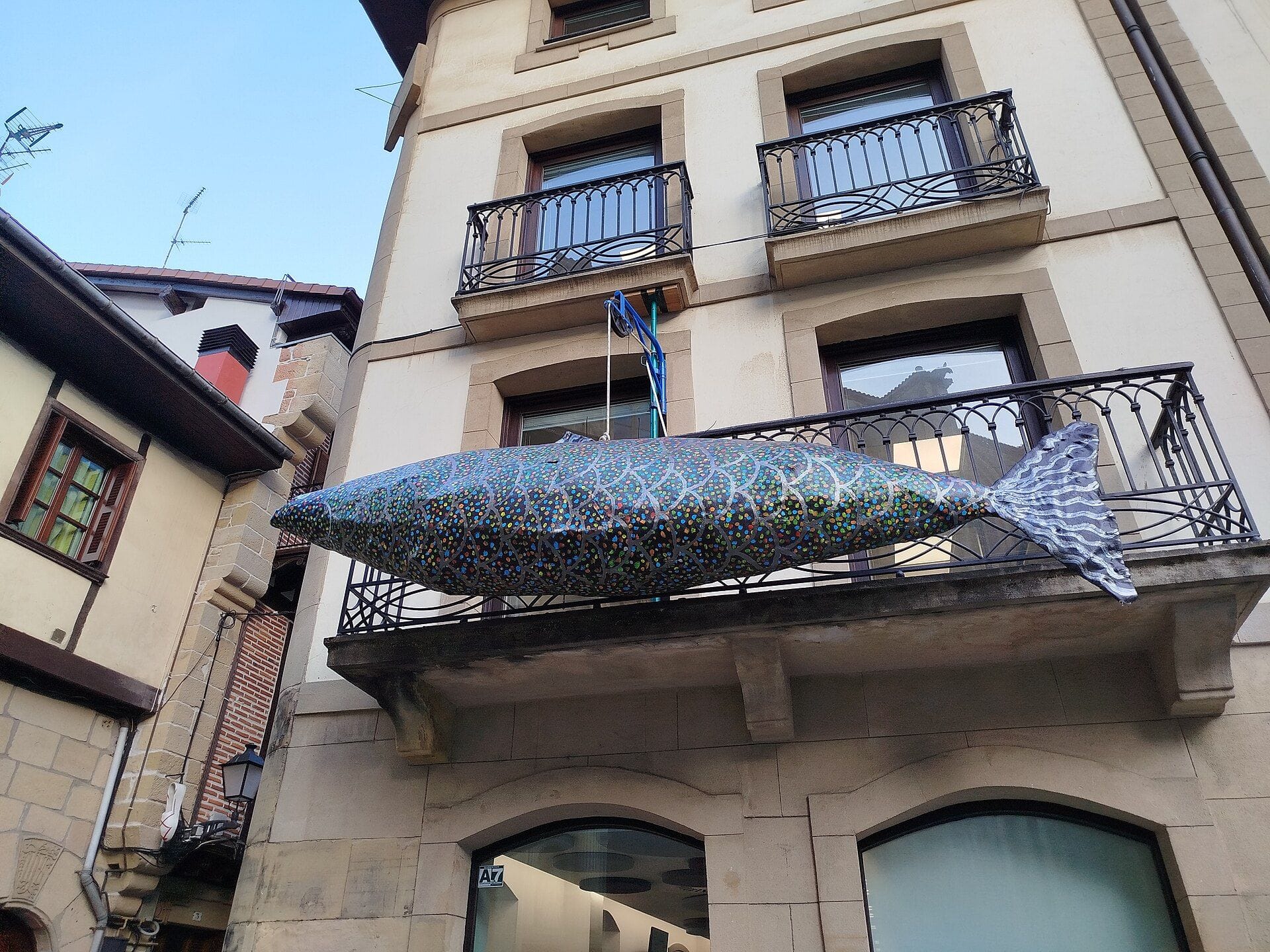 Dónde vivir el Entierro de la Sardina 2026 en Barcelona: barrios y horarios