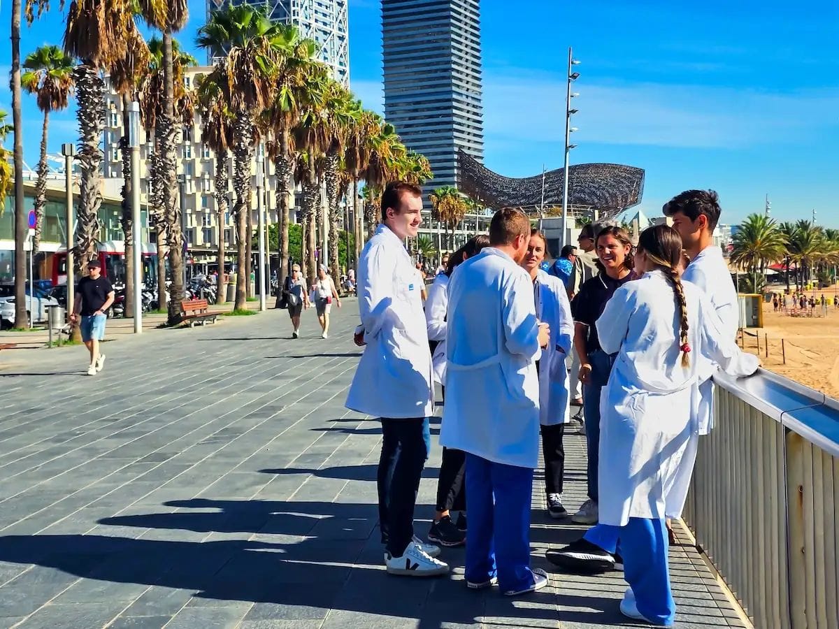 Espanya baixa per primera vegada de la mitjana europea en joves que ni estudien ni treballen