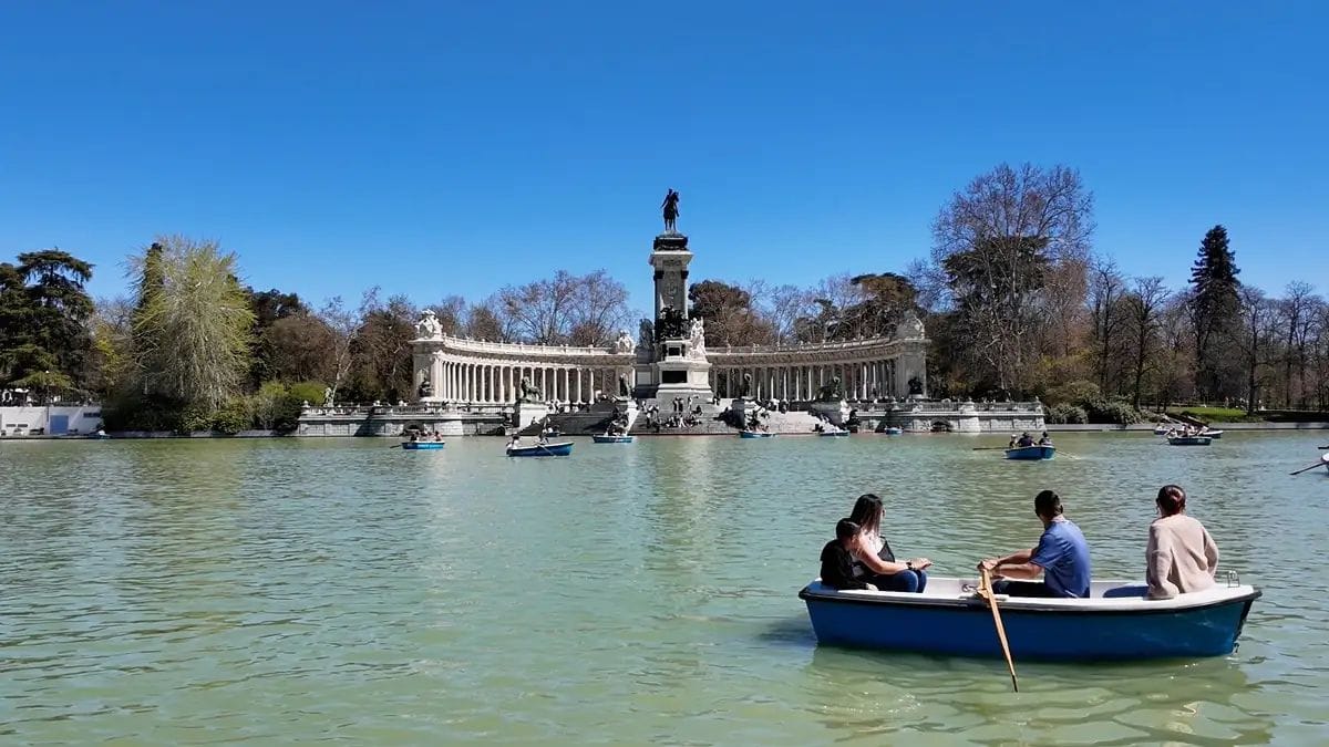 Suben las temperaturas en Madrid y cambia el cielo a lo largo del día