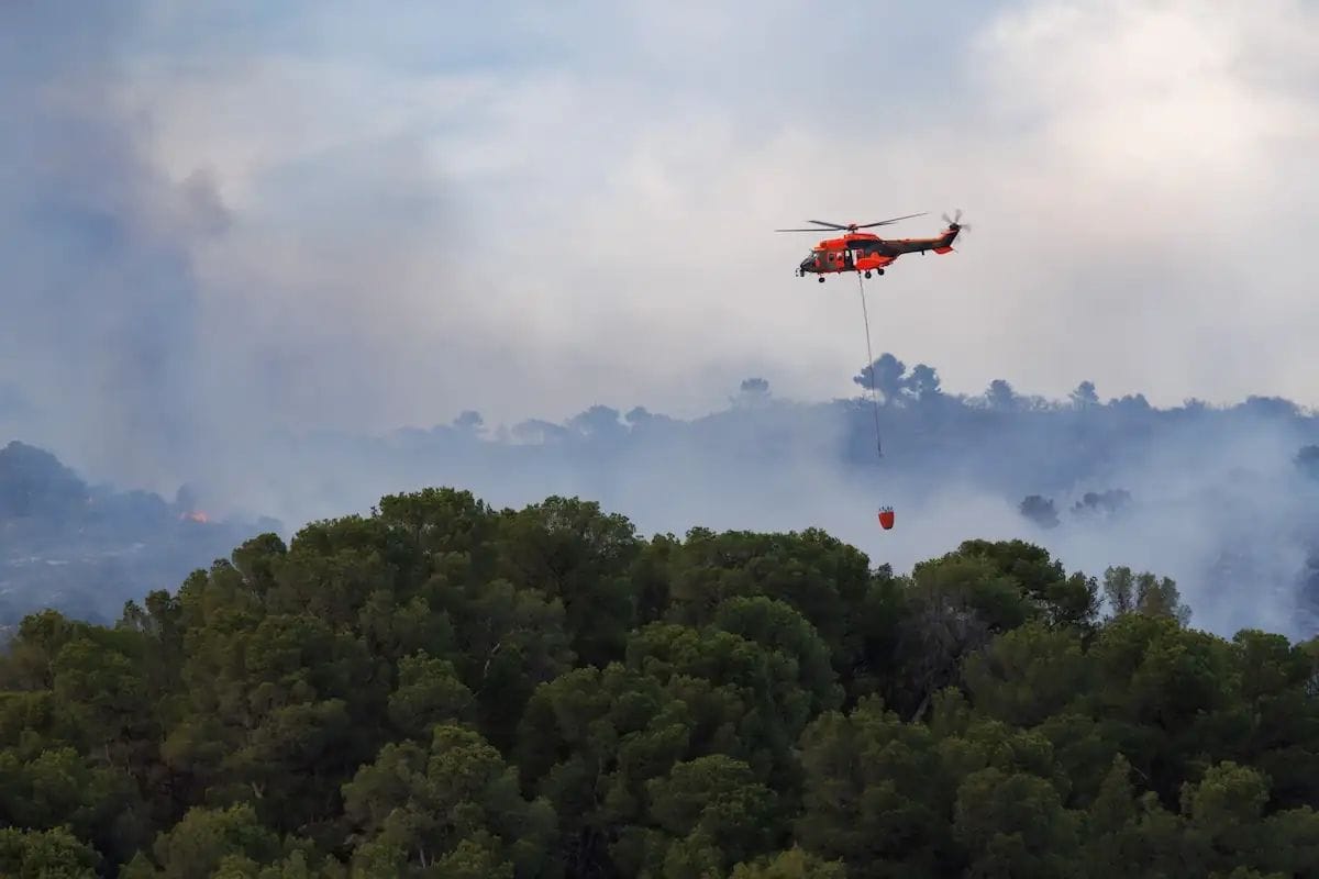 Catalunya afronta la calor amb centenars de plans antiincendis pendents