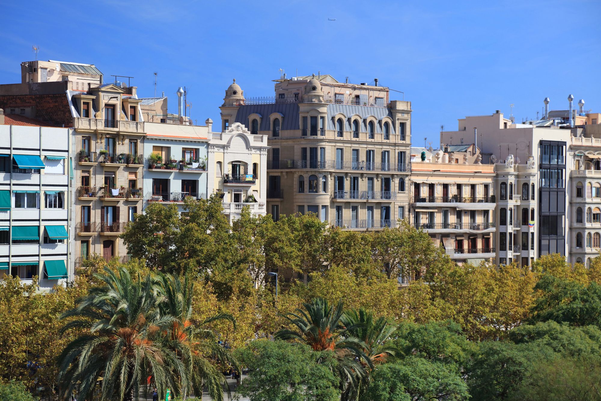 Barcelona refuerza la Barceloneta con 11 nuevas cámaras de vigilancia este verano