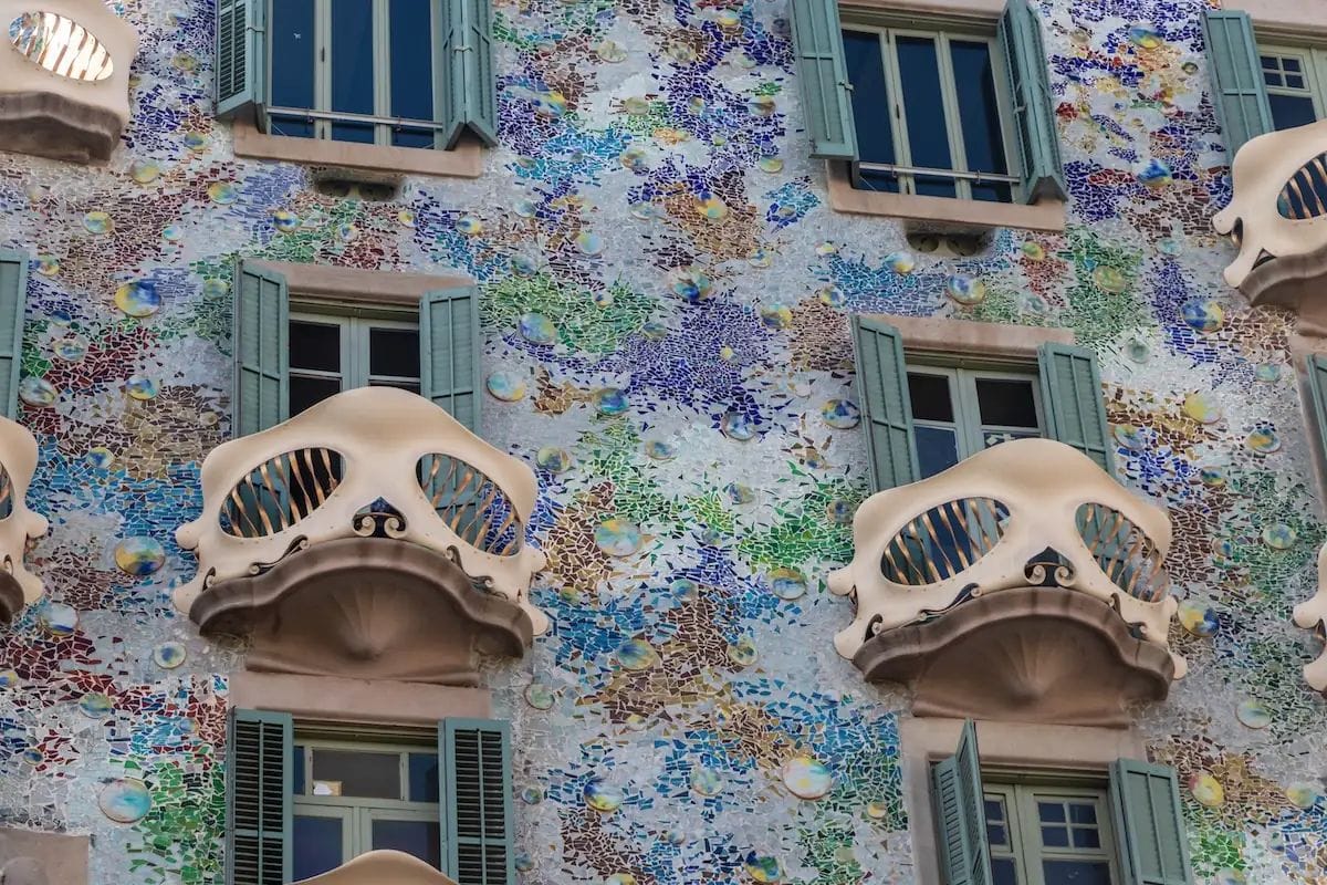 Les Festes de Gràcia 2026 omplen 23 carrers de fantasia i música