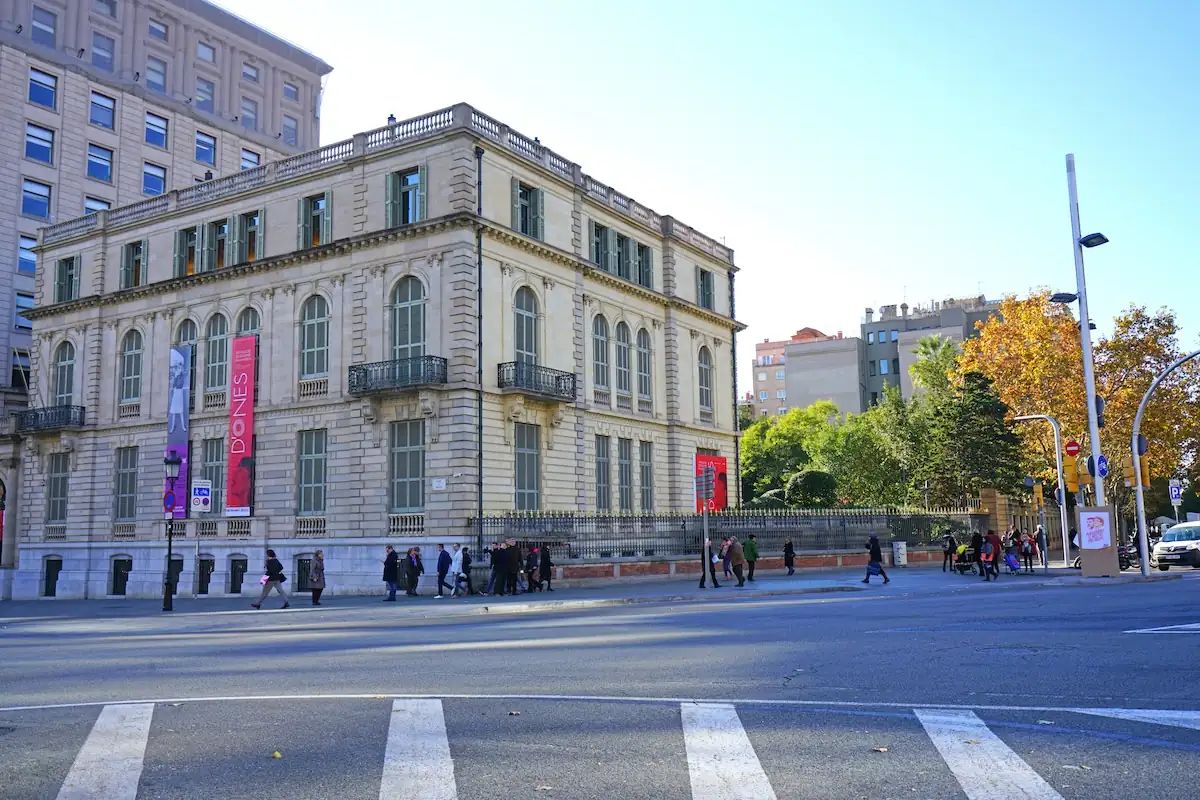 El Palau Robert tancarà el 2028 per convertir-se en un gran centre d'exposicions