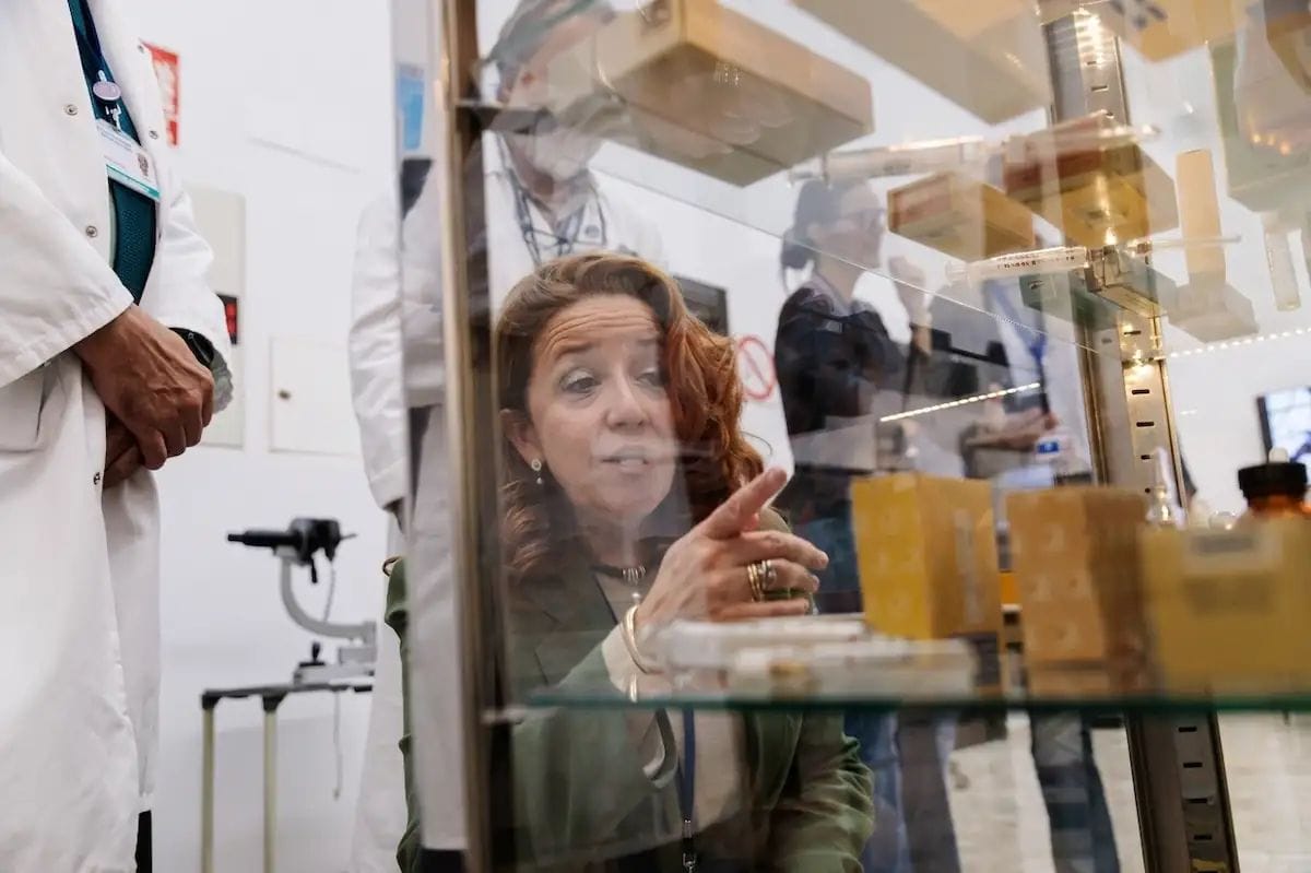 Fátima Matute, durante su visita al Museo del Hospital Ramón y Cajal, a 17 de octubre de 2024, en Madrid (España).