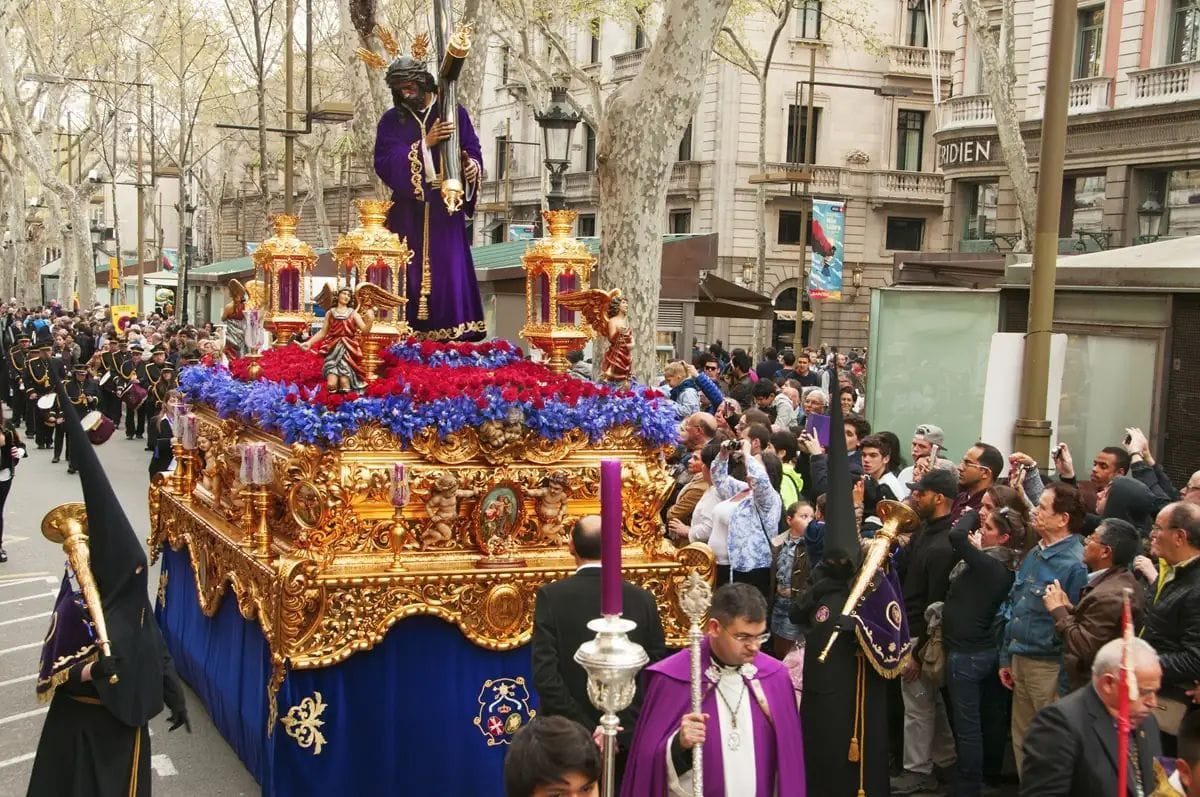 Així serà la Setmana Santa a Barcelona: horaris, rutes i temples clau