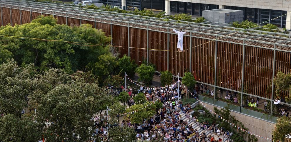 L’Illa Diagonal estrena nova imatge amb una celebració per tot lo alt