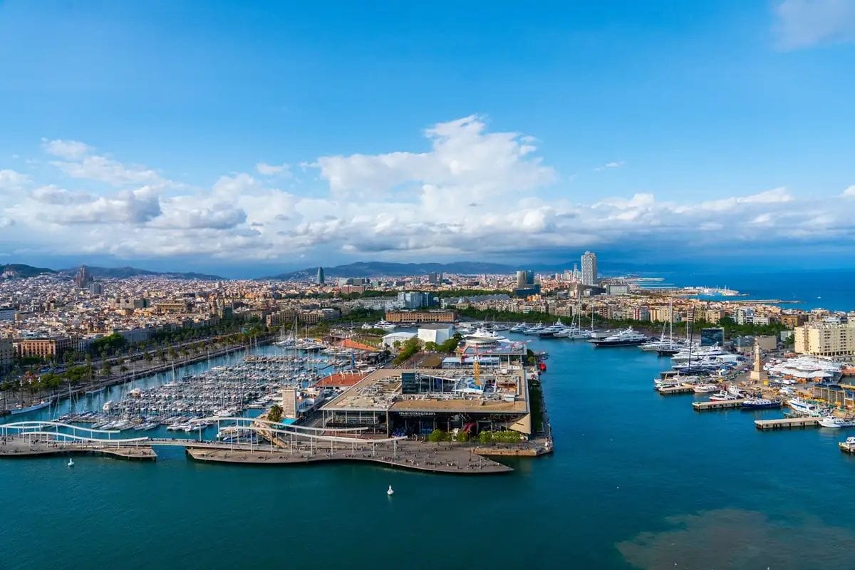 El Port Vell acull una 080 Barcelona Fashion més ambiciosa i oberta al públic