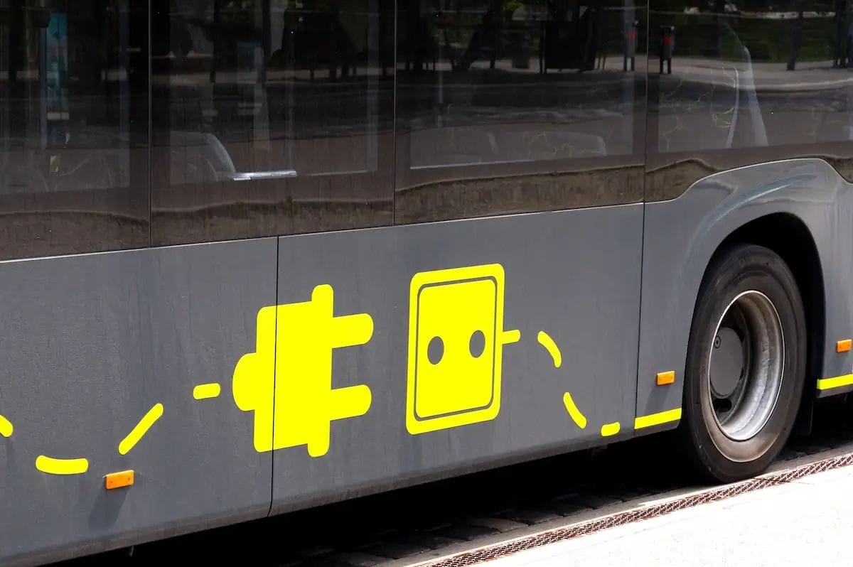 Barcelona renovará sus autobuses con más vehículos sostenibles