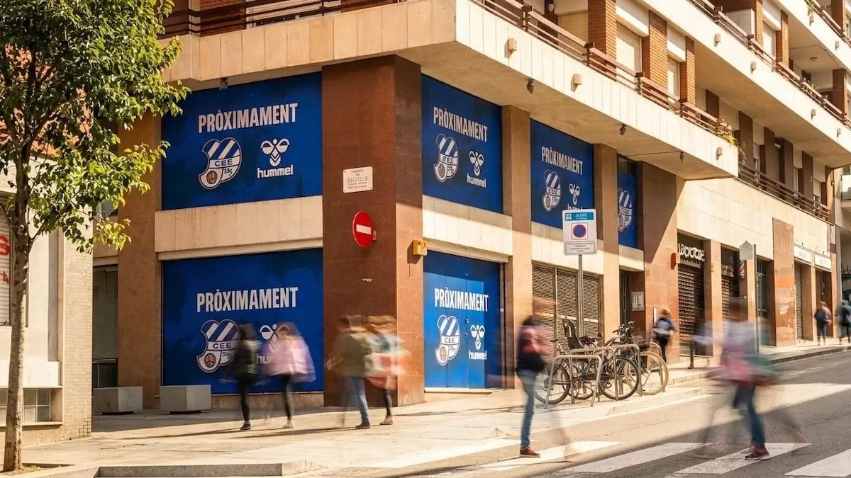 El CE Europa creix a Gràcia amb una nova botiga i oficines a Pau Alsina
