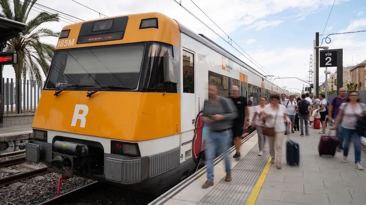 Rodalies restableix la R2 Nord i la R11 després de l'atropellament mortal a Montcada