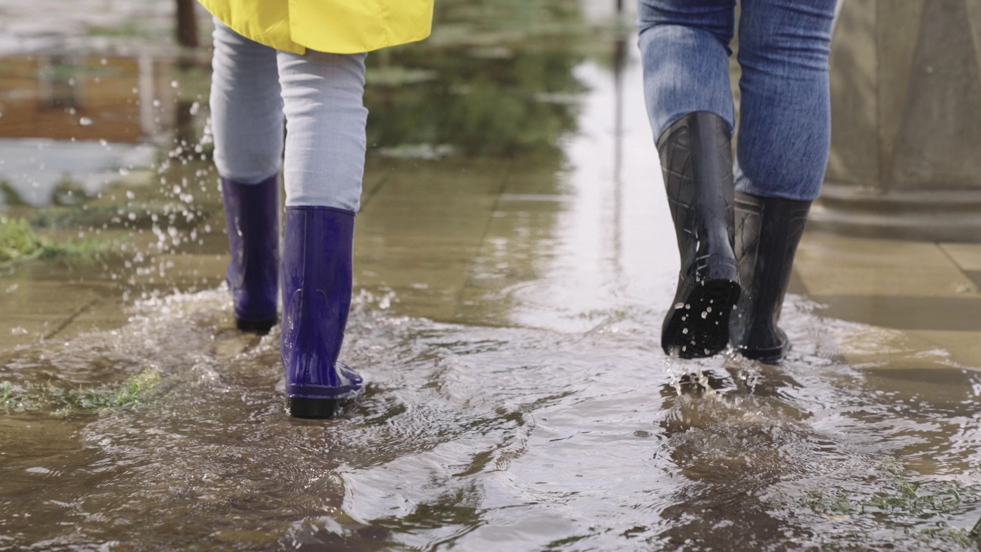 Alerta máxima en Girona: lluvias torrenciales paralizan colegios y carreteras