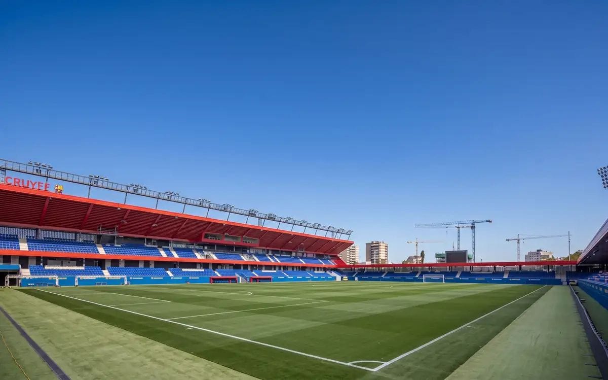 El plan de Laporta para ampliar el Johan Cruyff choca con el límite municipal