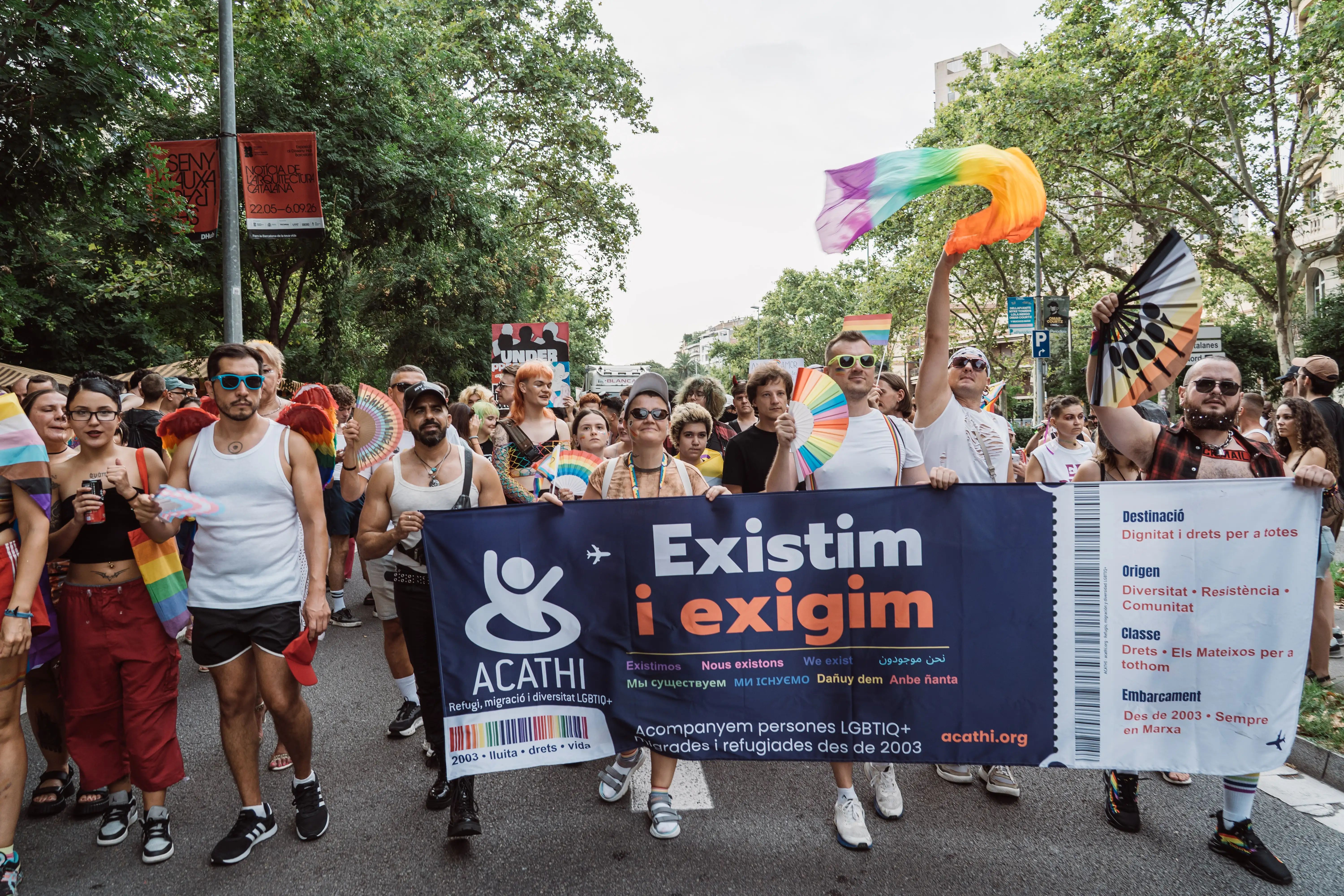 Más de 140.000 personas salen a las calles de Barcelona por el Pride 2026