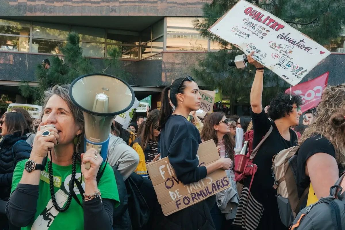 Les vagues educatives continuen a Catalunya després del fracàs de la reunió amb Educació