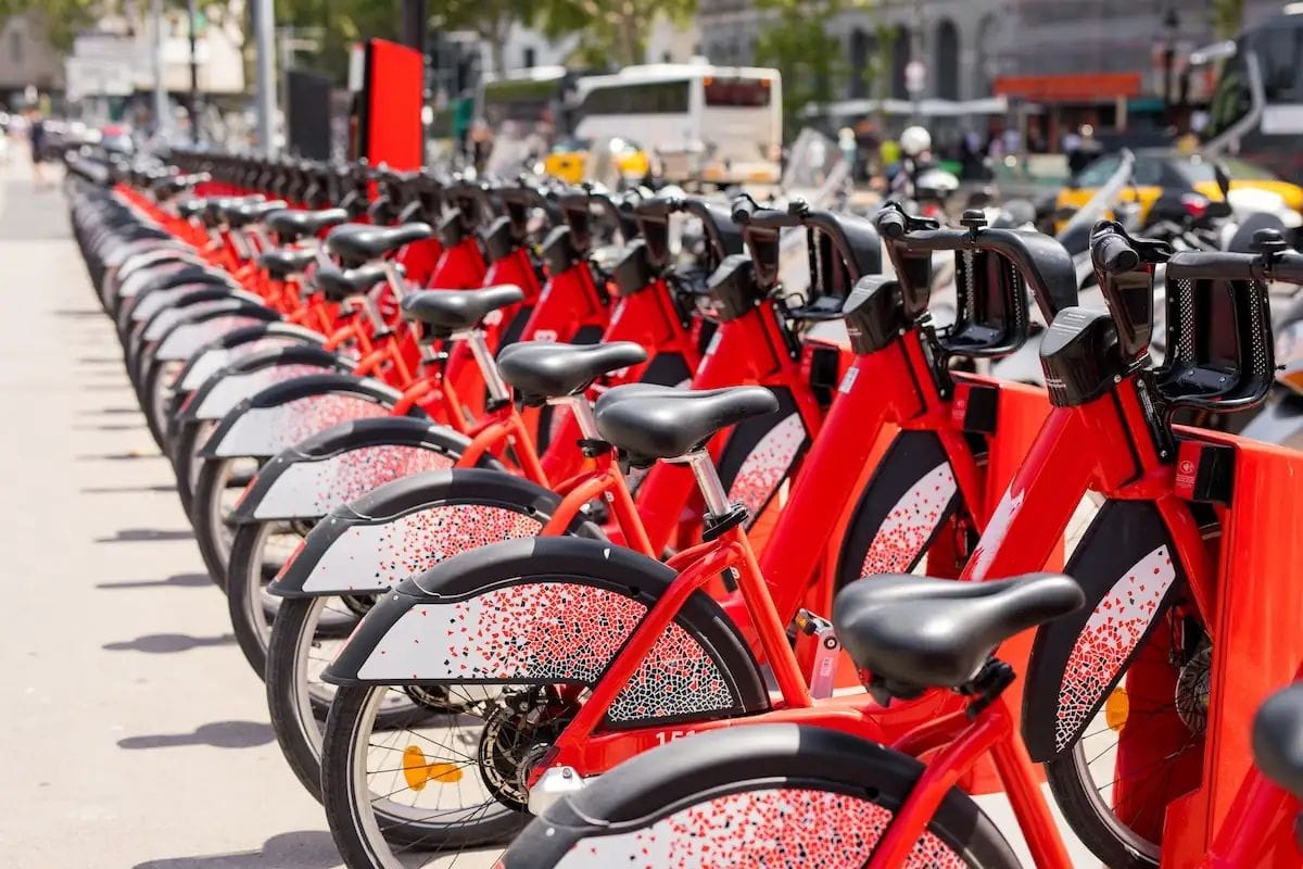 Què signifiquen les llums del Bicing i per què algunes bicis no es poden utilitzar