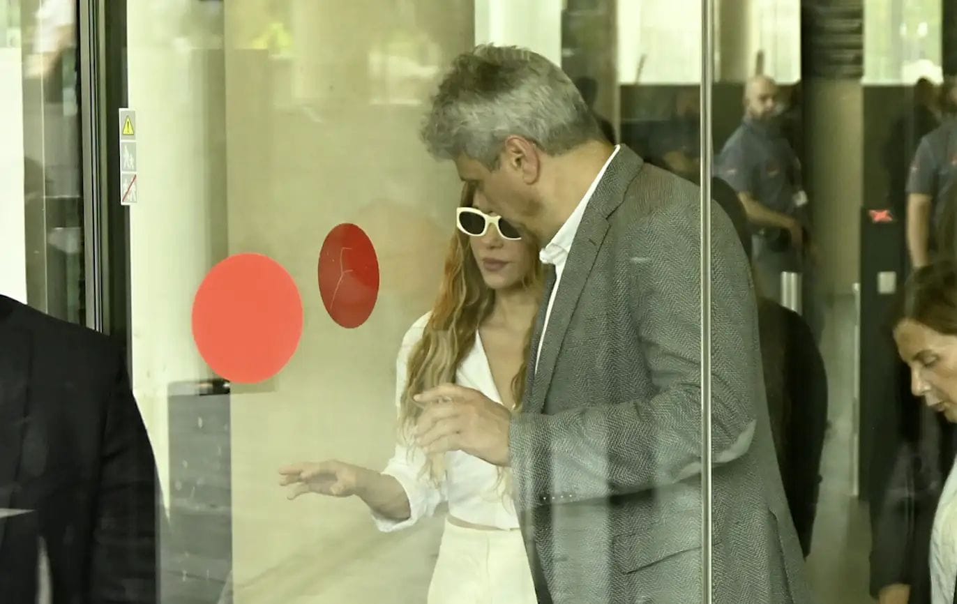 Shakira i Piqué es veuen les cares a Barcelona pel règim de visites dels seus fills