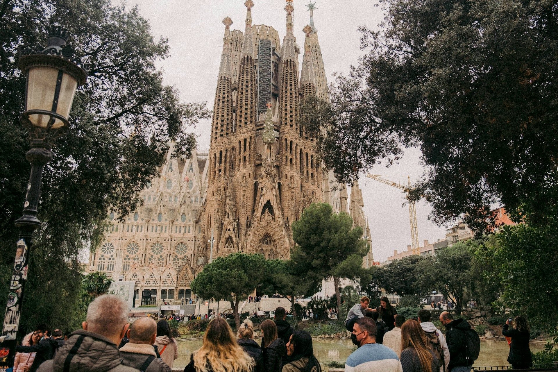 Més llits que veïns: 90 municipis catalans desbordats pel turisme