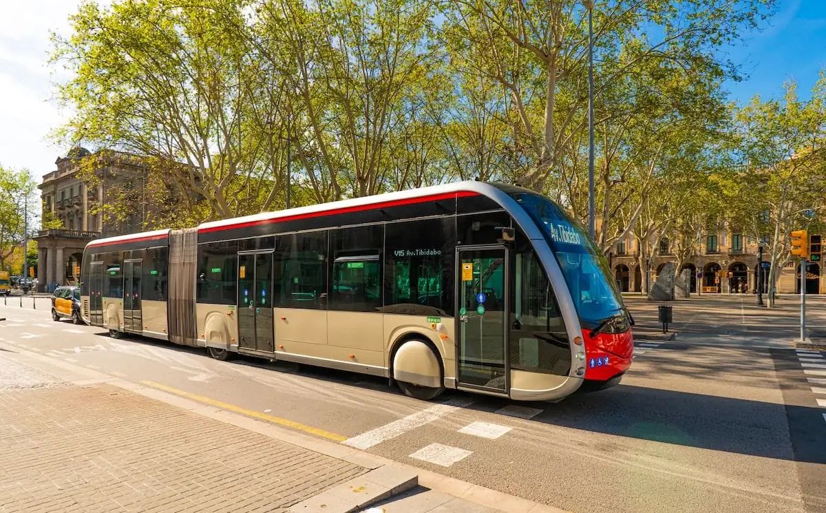 La T-Mobilitat obligarà a validar també al baixar del bus interurbà