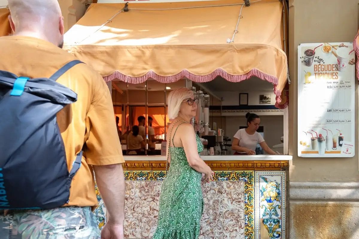 Barcelona comença la setmana amb calor d'estiu i nits cada cop més difícils