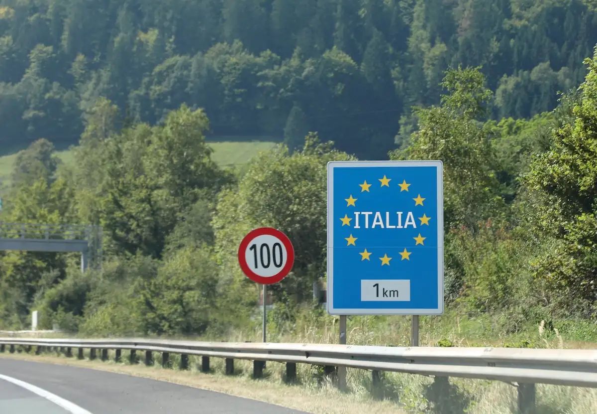 Itàlia suspèn la lliure circulació amb Espanya per la crisi de Ceuta
