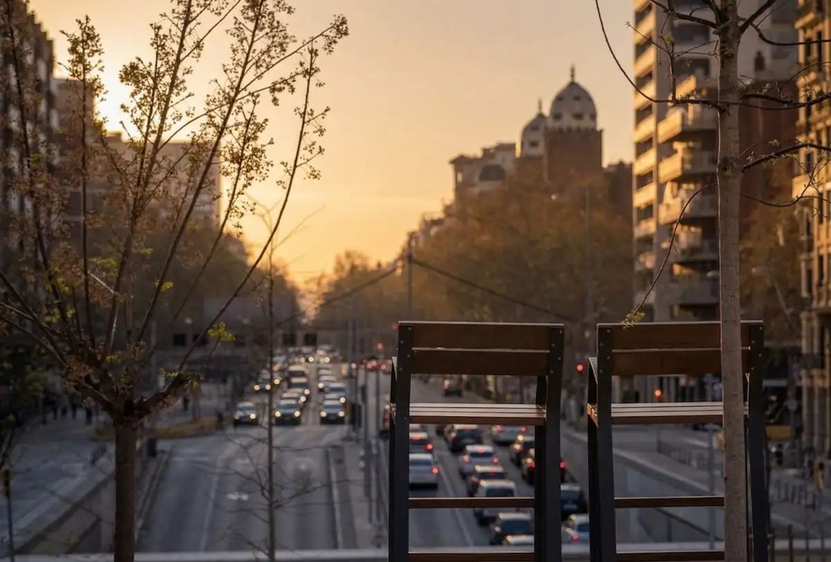 Bancs a Barcelona al capvespre