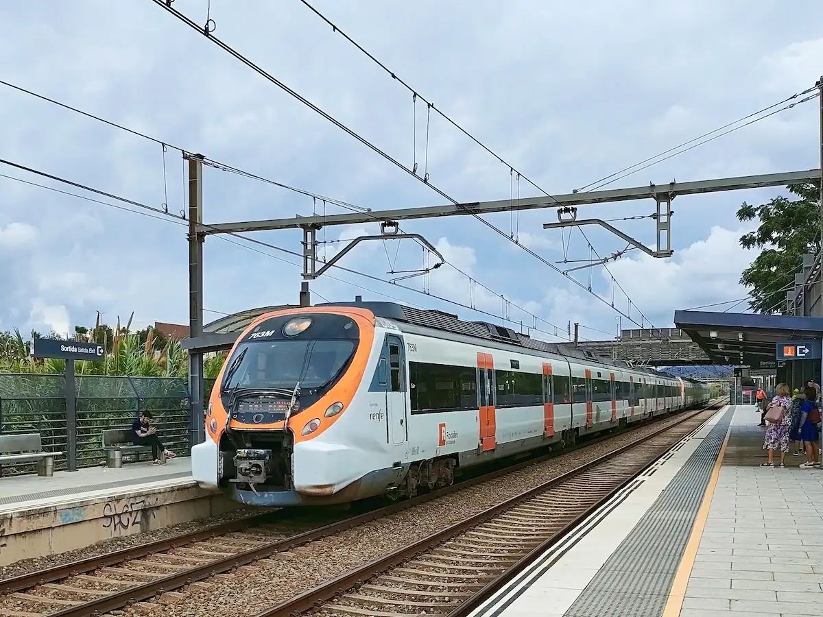 Una avaria entre Clot i Arc de Triomf altera Rodalies aquest diumenge
