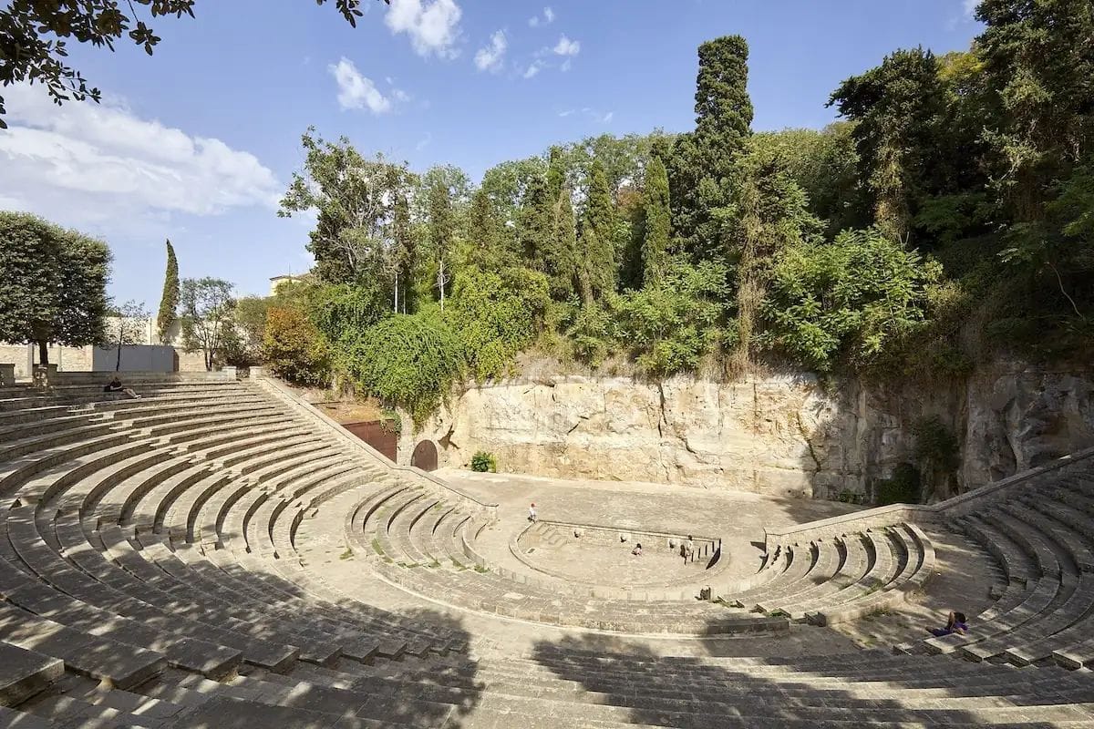 El Grec alcanza cifras récord y abre el debate por el calor