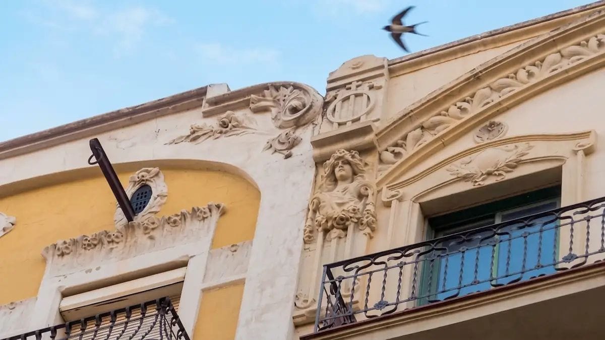 La Casa Frederic Sanés i la Casa Sebastià Bosch i Elías