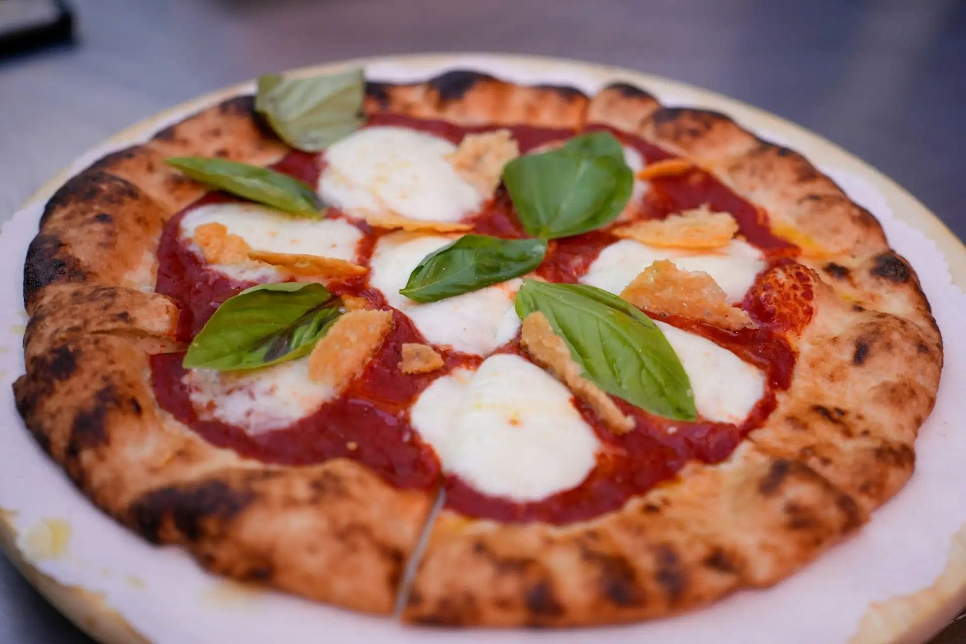 Barcelona sap de pizza: dues pizzeries es colen entre les cent millors del món