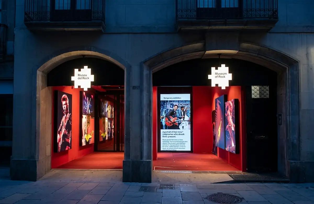 El Museu del Rock es reinventa a Portaferrissa amb guitarres llegendàries