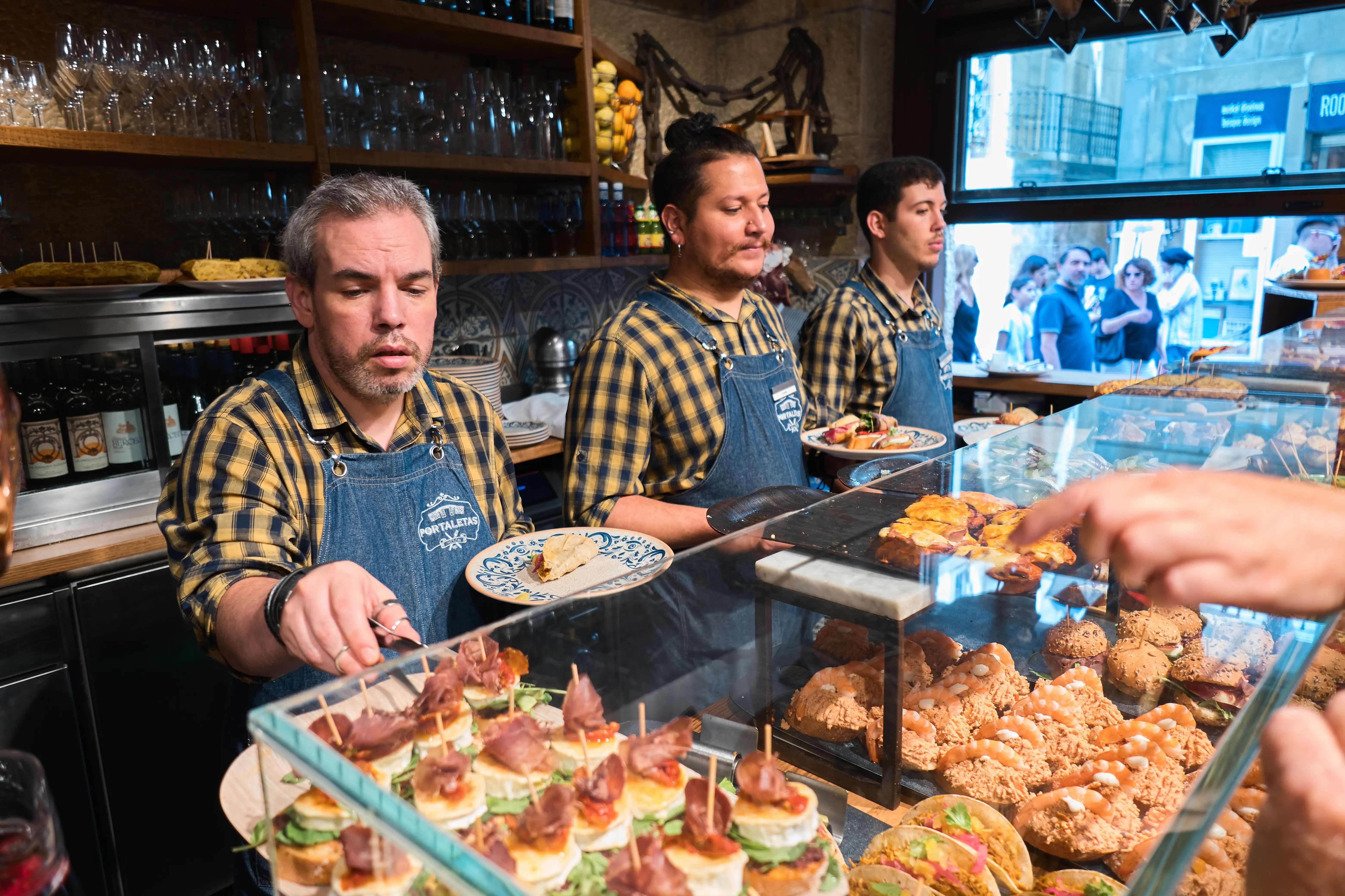 Nova llei obliga a reciclar restes en bars i restaurants