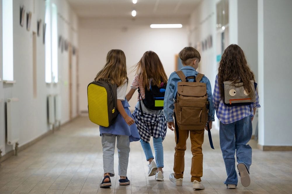 El cost escolar s'eleva fins a 500 € per fill i impulsa el boom de la segona mà