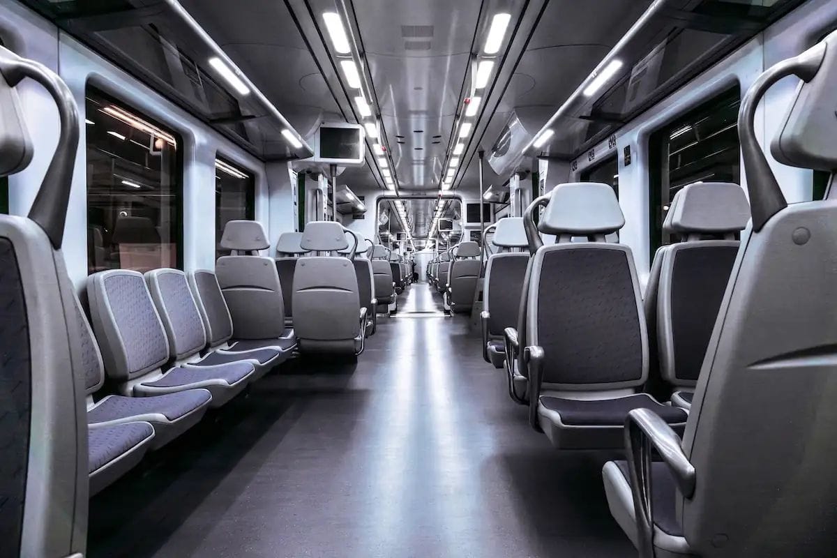 La L1 afronta obres entre Santa Eulàlia i Mercat Nou per renovar la via