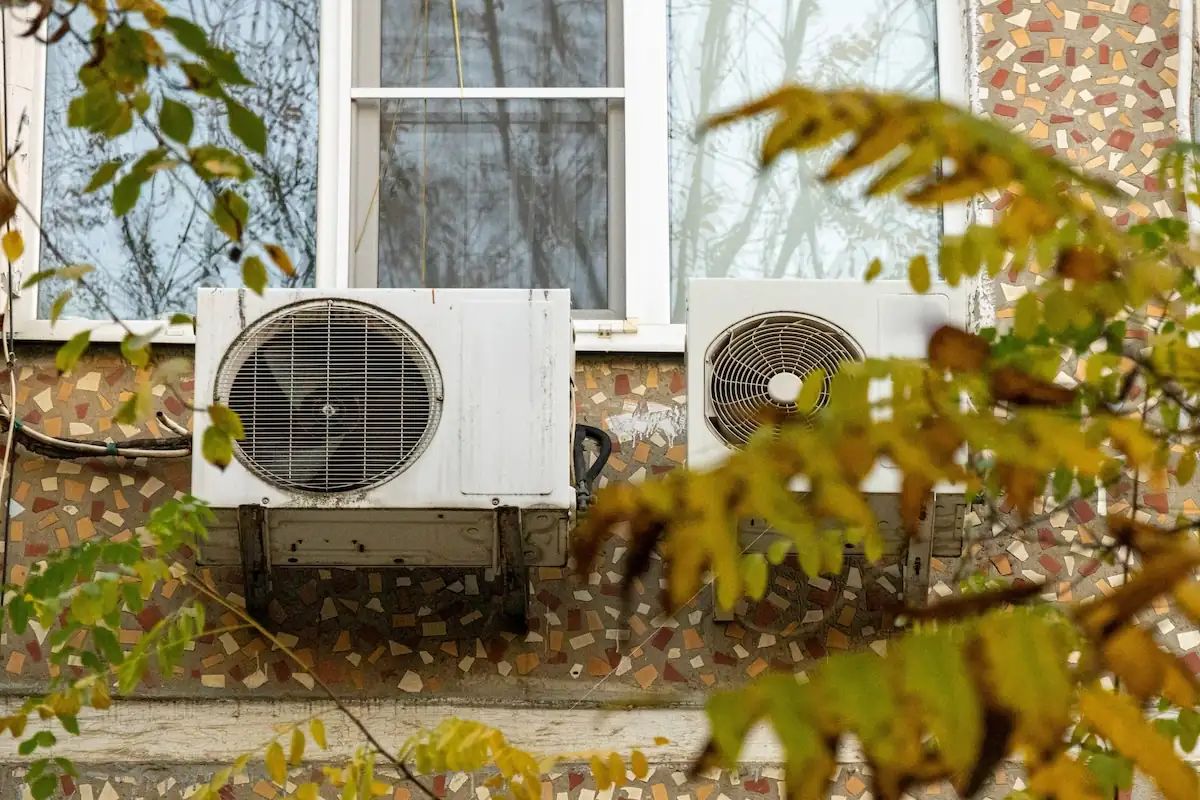 Badalona adapta 30 centres educatius a l'augment de la calor
