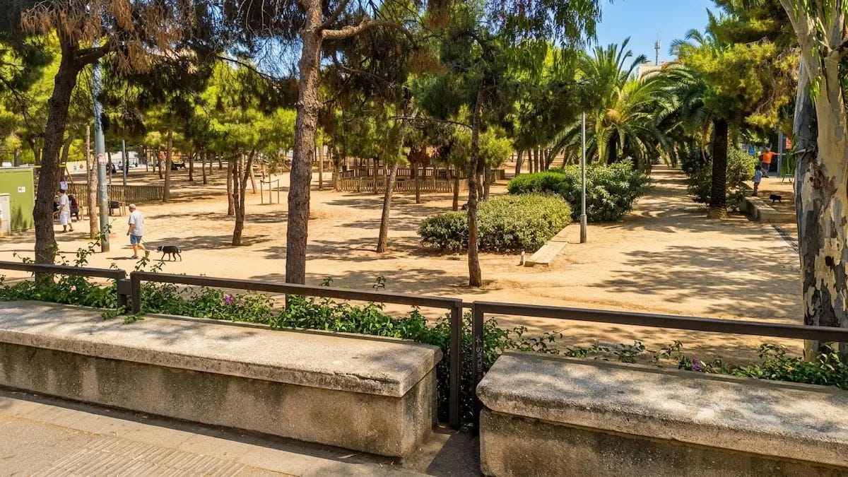 El Parc de Joan Miró afronta una reforma con más vegetación