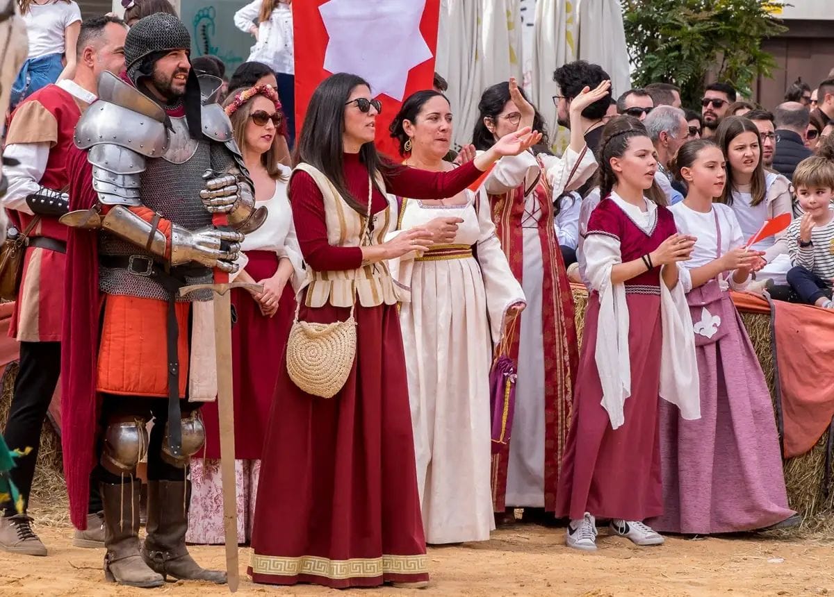 Sant Martí revive la màgia medieval i prolonga Sant Jordi fins diumenge