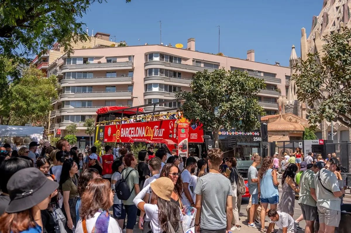 Hotels plens a Barcelona durant la Setmana Santa, però amb un consum més contingut
