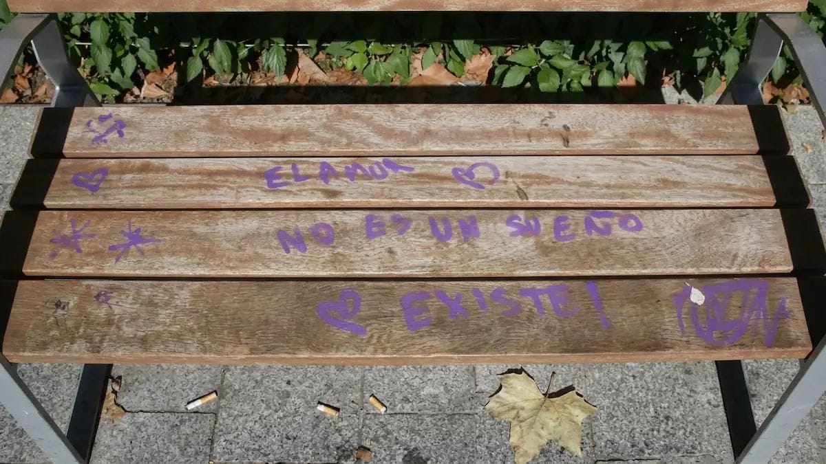 Barcelona cambia el foco contra el incivismo y multa más por ensuciar