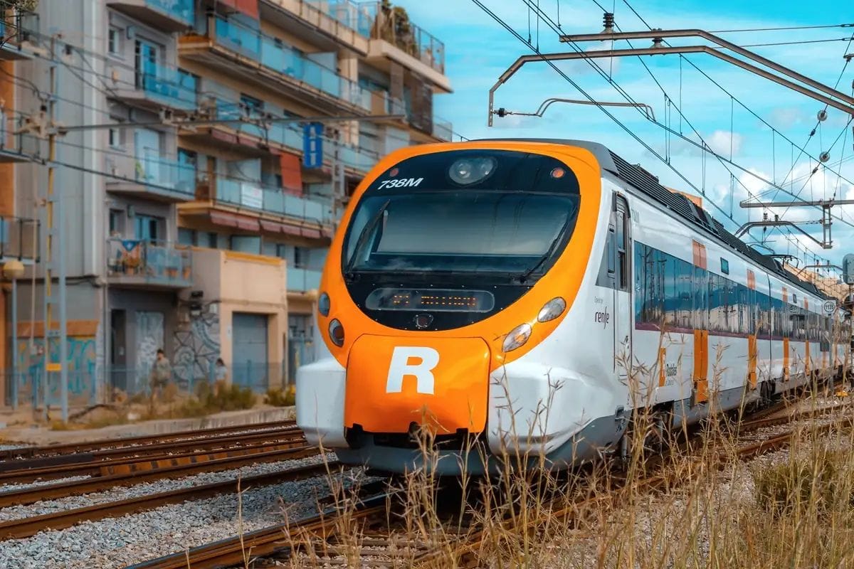 Rodalies recupera rutes clau a Barcelona i posa fi als abonaments gratuïts el 8 de maig