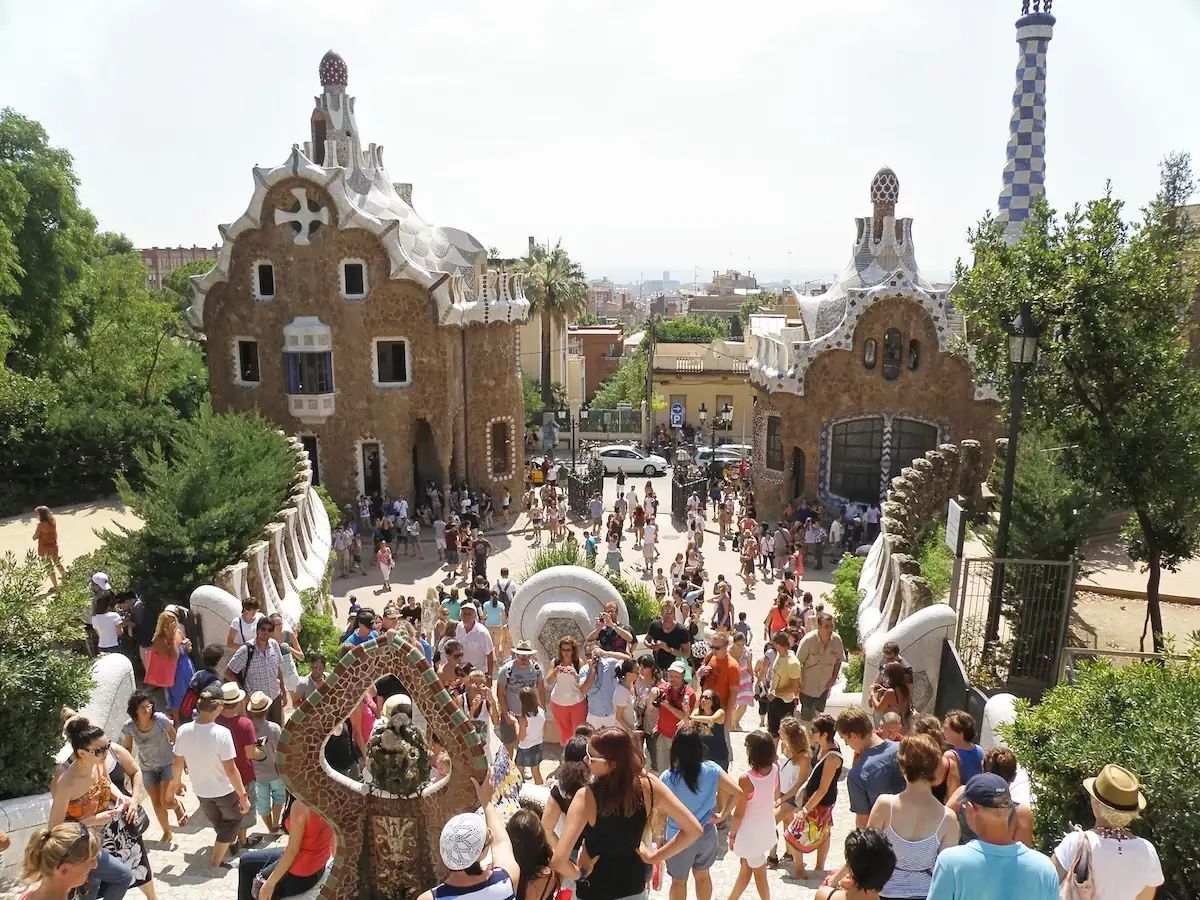 L'efecte Papa i els festivals porten l'ocupació hotelera al 97% a Barcelona