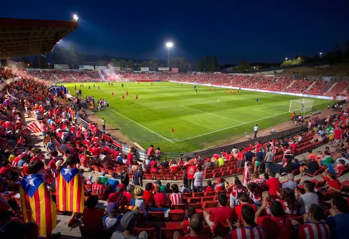 El Girona supera per primera vegada els 10.000 abonats i fa història