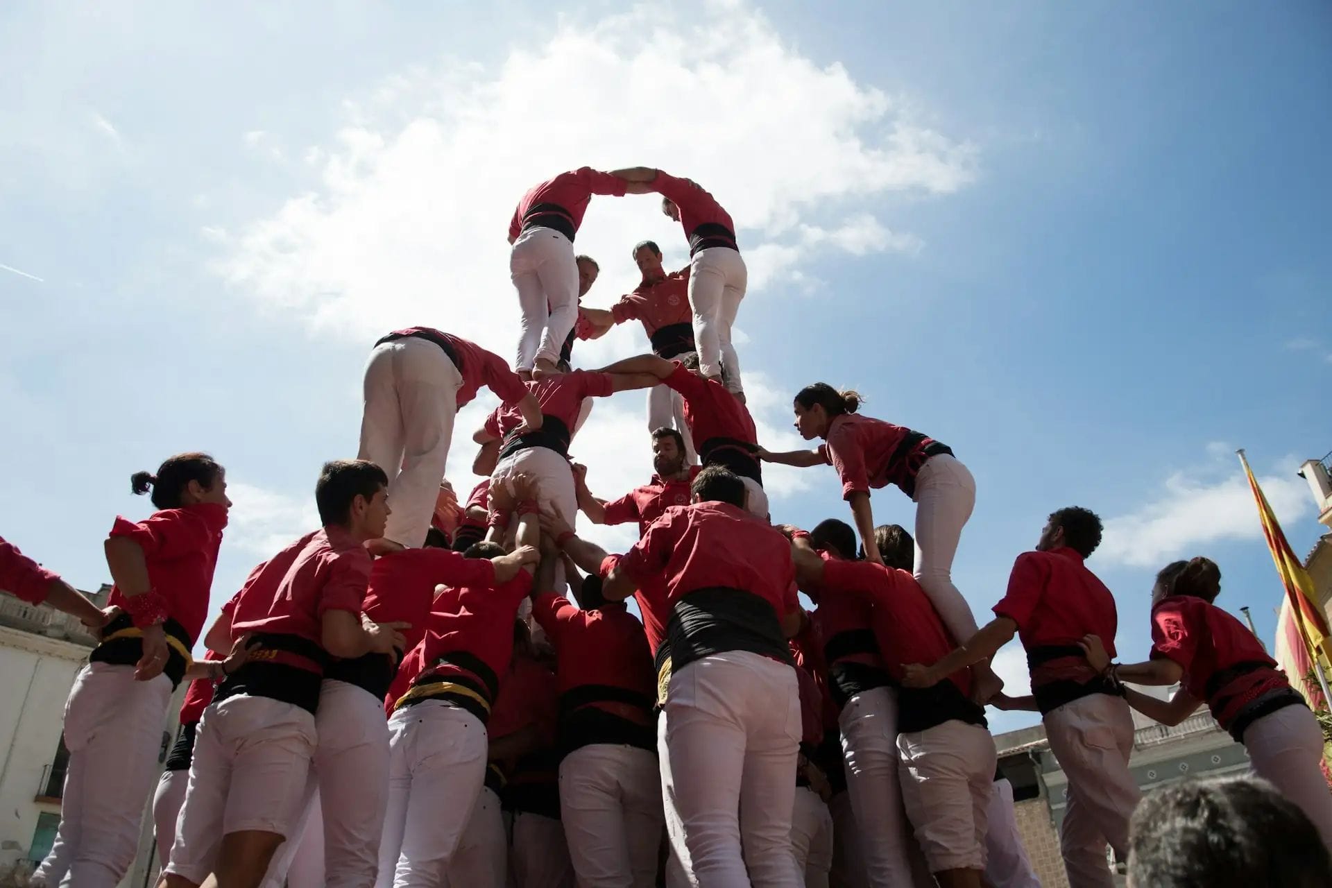 Els castellers més petits estrenen casc amb protecció facial a Barcelona