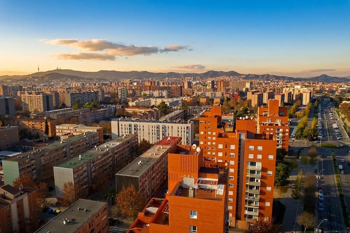 Edificis residencials al Besòs i el Maresme